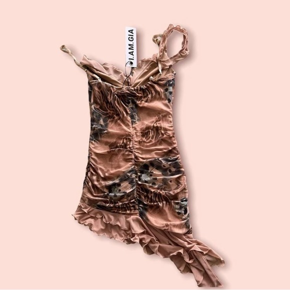 I.AM.GIA GADOT DRESS - MINI - Picture 2 of 3